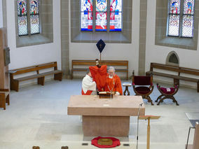 Karfreitagsliturgie und Karfreitagsprozession in Naumburg (© Karl-Franz Thiede)